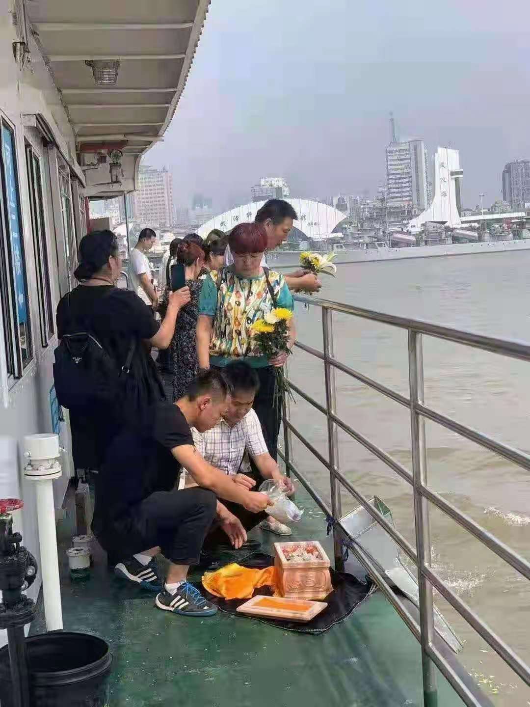 武汉汉阳江葬服务服务哪里有？武汉江葬如何办理节约钱一些？